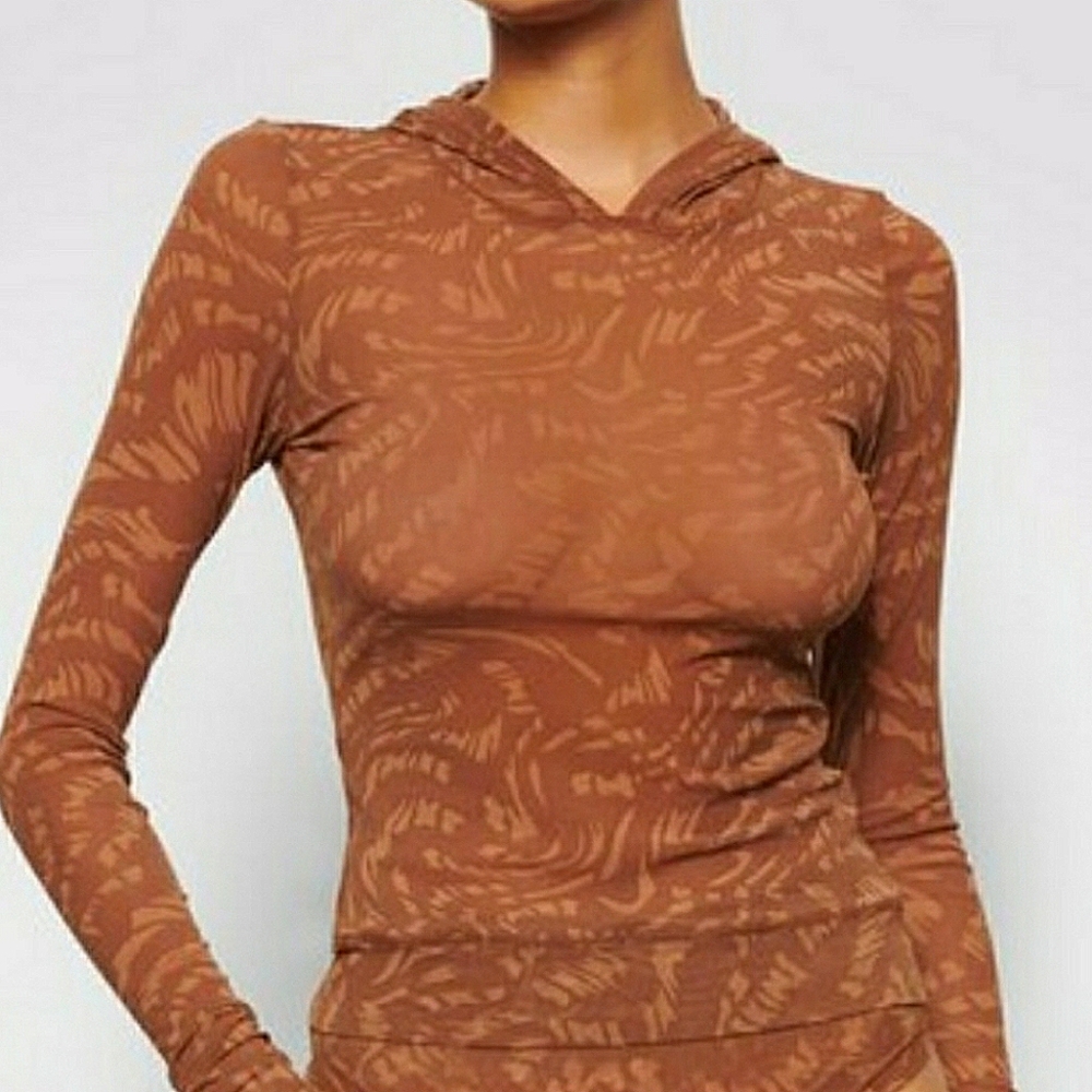 🔥Skims NWT Limited Mesh Hoodie, Latte  Color.